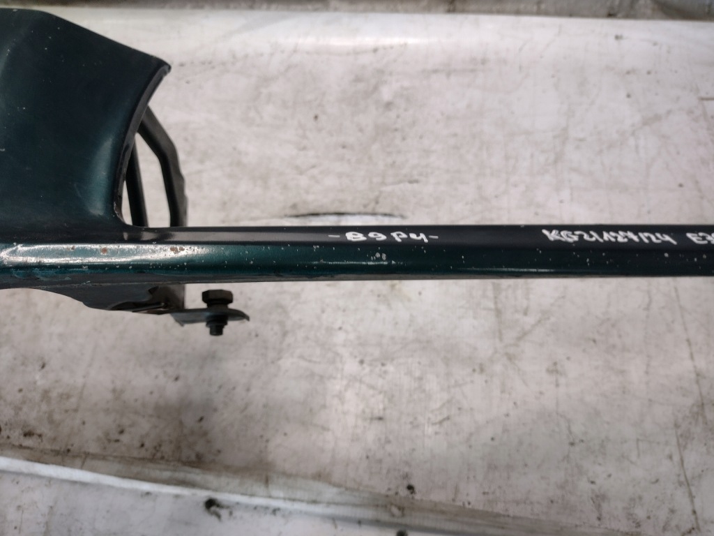 Решётка радиатора решётка радиатора носик bmw e36 sedan k: bostongruen 275/6 Цена