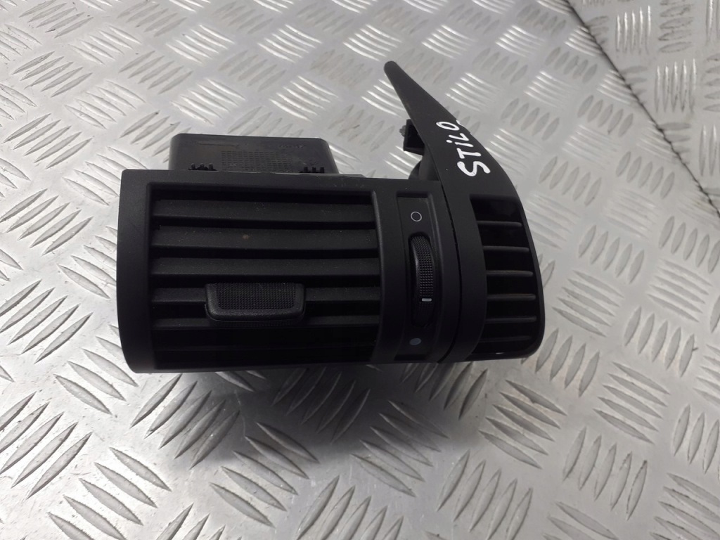 Купить Решётка правая обдув fiat stilo ls347901