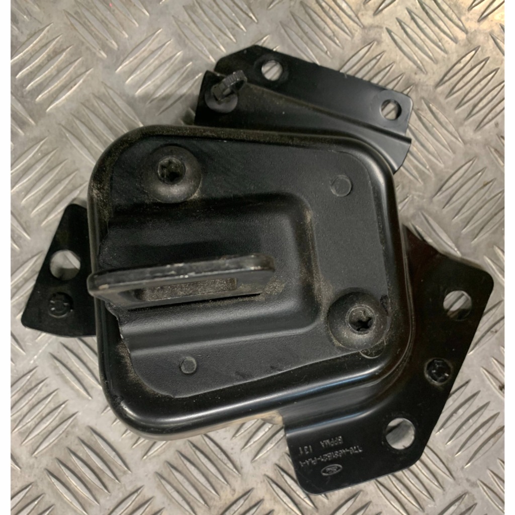 фото №1, Захист кронштейн поперечина лівий задня et76a631b21 ford transit courier