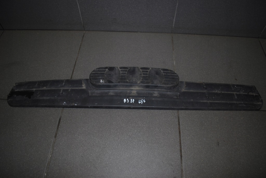 Купить Молдинг накладка решетка поперечина a3 8p рестайлинг  8p0853037