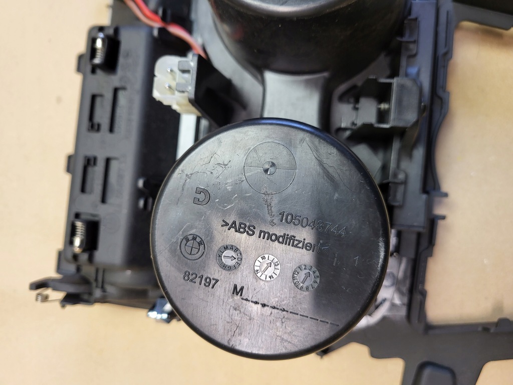 фото №12, Бардачок кронштейн na чашка підсклянник рамка прикурювач роз'єм bmw 3 f30 оригінальний номер eu