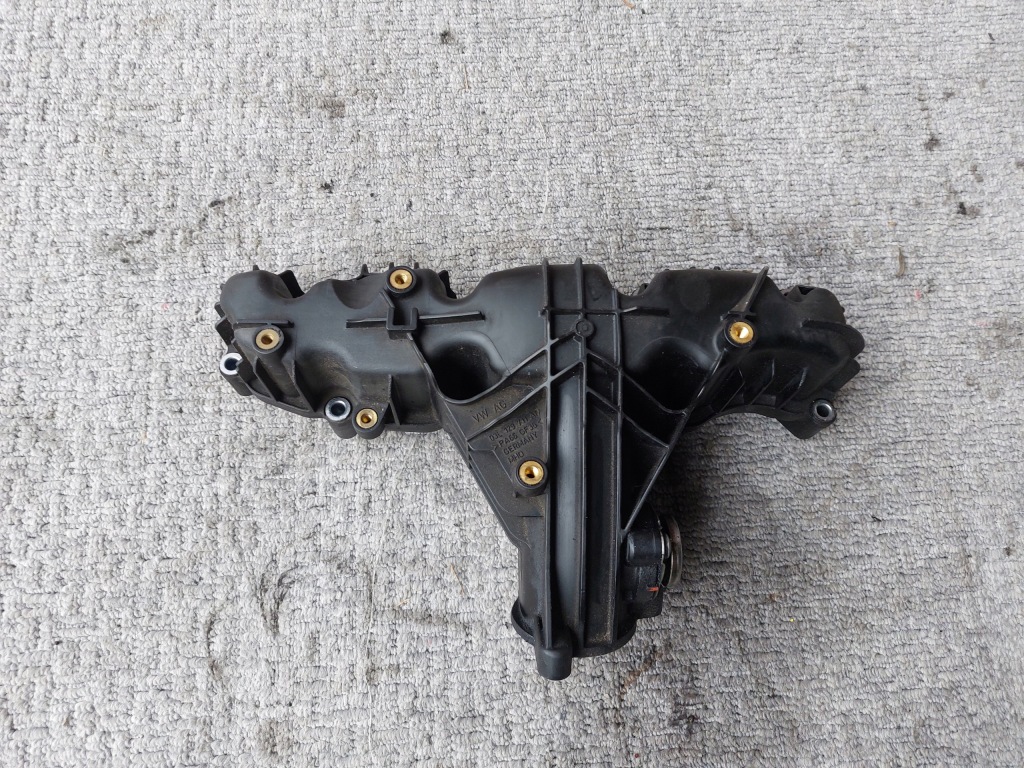 фото №1, Колектор всмоктуючий audi a4 b8 2.0 tdi 12r