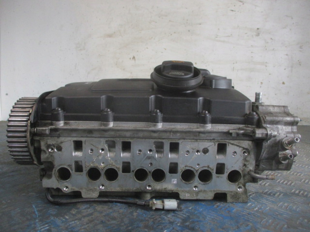 фото №4, Skoda octavia ii 2.0tdi головка двигуна 03g103373a bkd