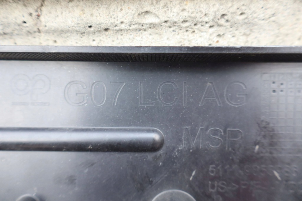 фото №12, Bmw x7 g07 lift lci 23- m-pakiet рамка підкладка pod номерний знак перед org