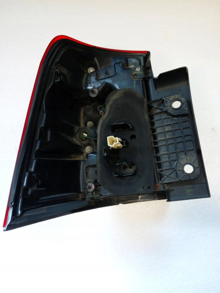 фото №8, Лампа led toyota land cruiser задняя 81550-60a80 oryg.