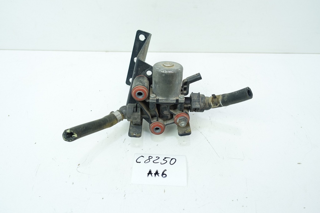 фото №1, Клапан отопления подогрев adblu iveco stralis