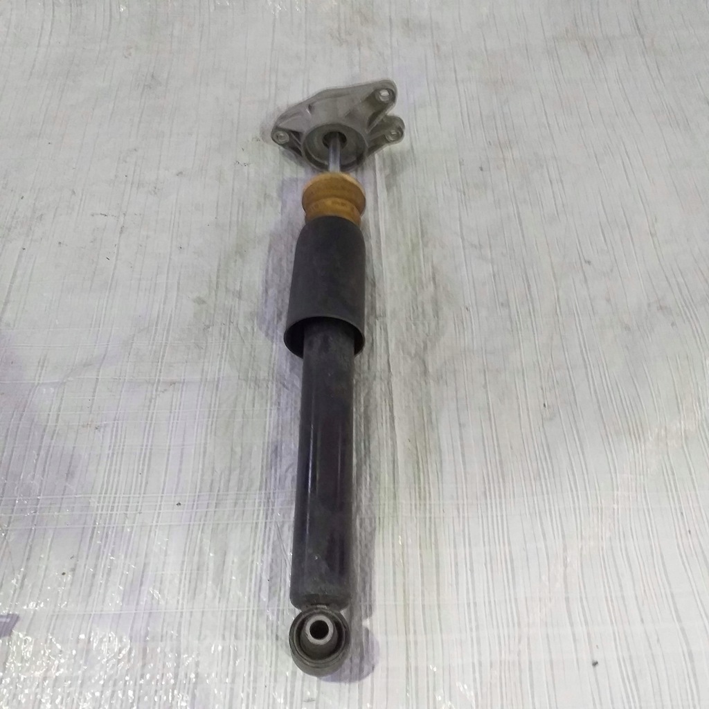 фото №1, Bmw 4 f33 амортизатор амортизатор задняя задний 6873767