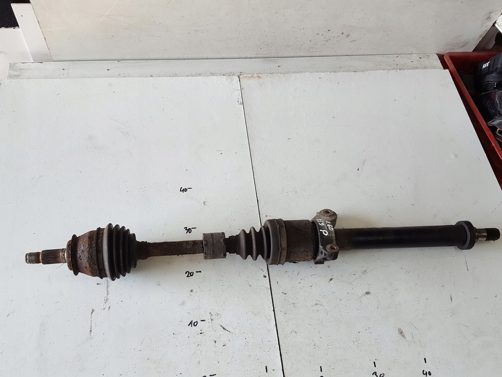 фото №1, Mini clubman 07-11r r55 r56 1.6 d привідний вал права перед механічна коробка передач