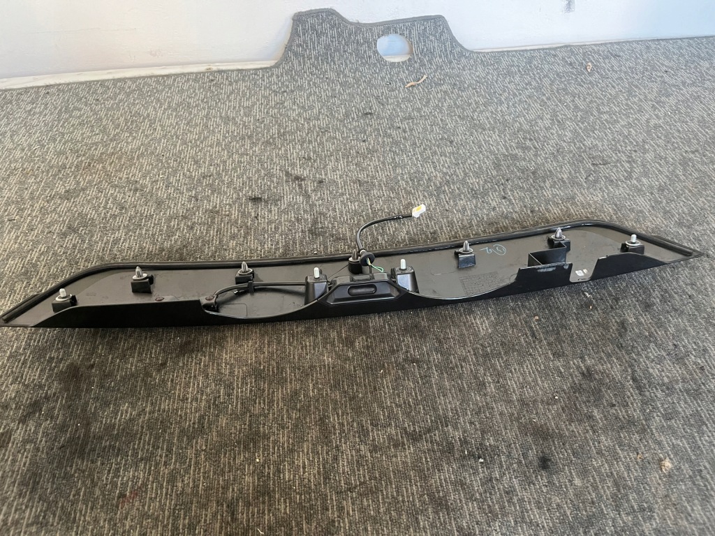 фото №15, Suzuki sx4 s-cross lift 19r 1.0 бензин накладка ручка кришки багажника задня