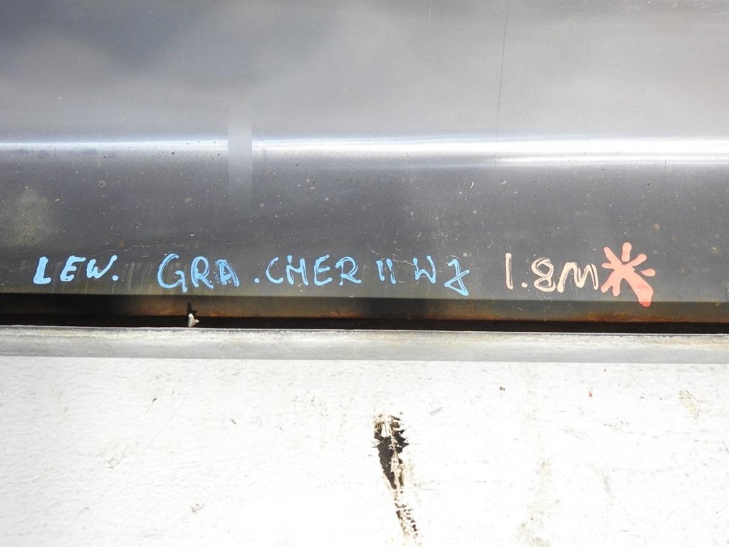 Молдинг накладка порог левая grand cherokee 2 wj Цена