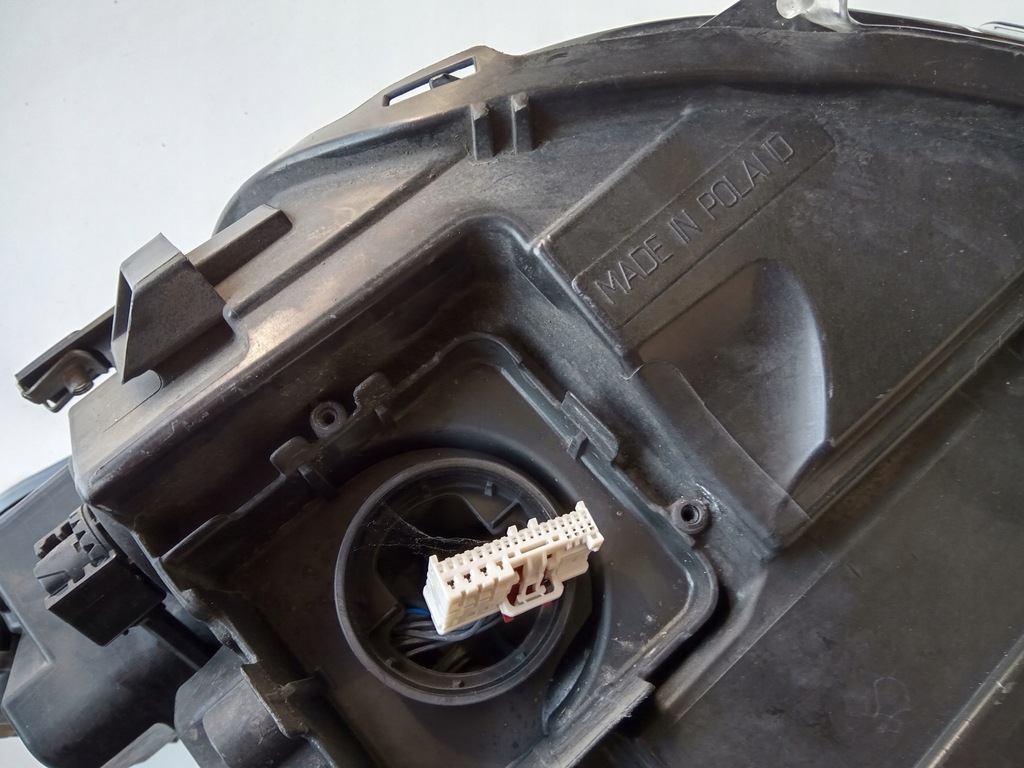 фото №16, Лампа права перед eu golf viii 8