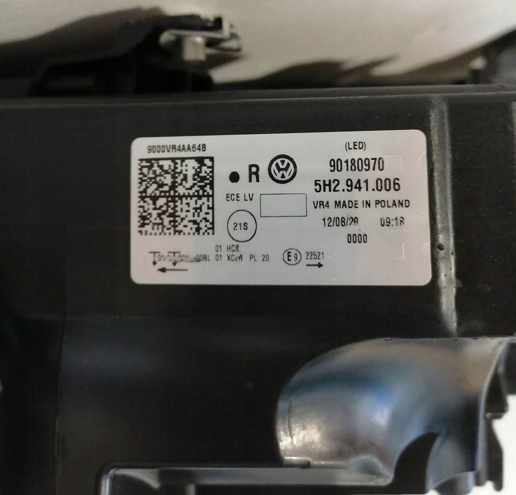 фото №4, Vw golf viii лампа фара правий full led
