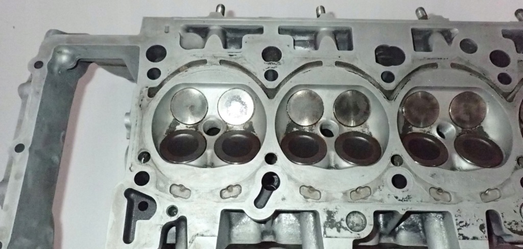 фото №3, Головка правая 4.2 fsi cfs rs4 rs5 8t 079103404f