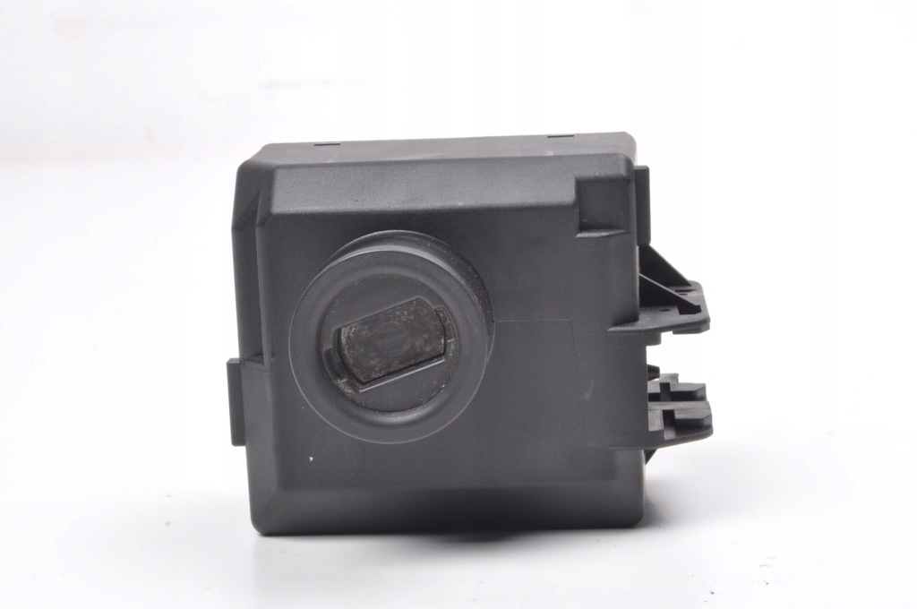 Купить Mercedes w176 w246 замок зажигания a2469057901