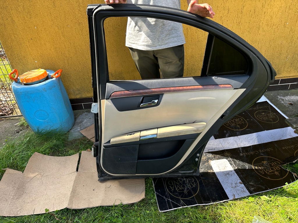 фото №7, Mercedes 221 двері праве задні повний