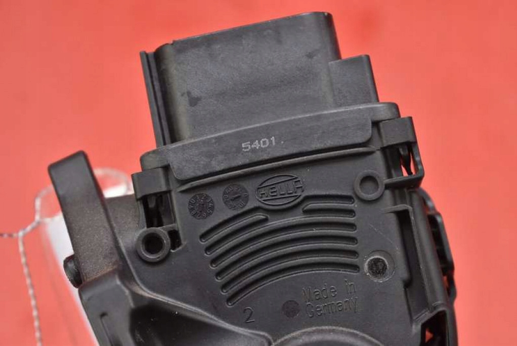 фото №8, Потенціометр педаль газу eu 31329061 volvo v60 1 i 1.6 d 115 km 10-13