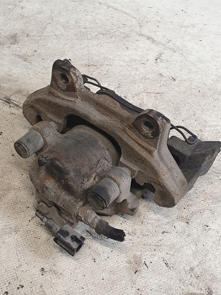 фото №12, Суппорт тормозной левый перед alfa romeo 147 1.9jtd 03r.