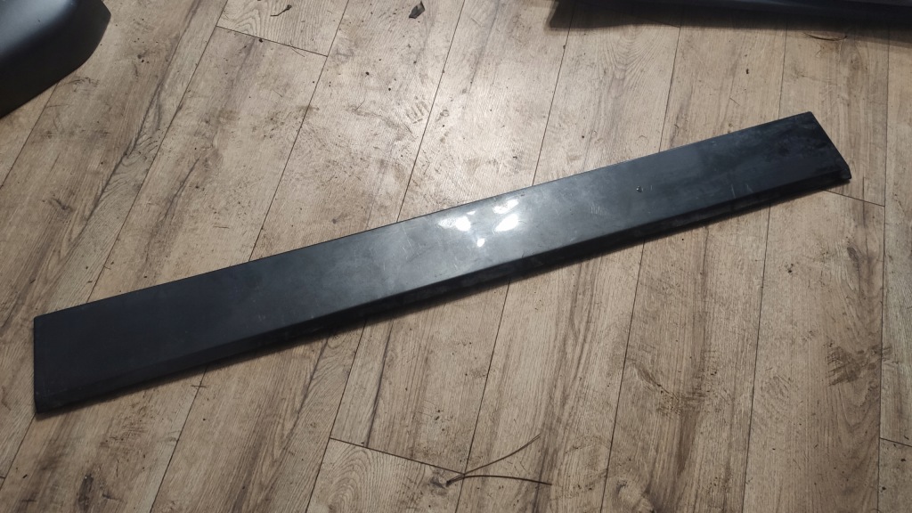 фото №1, Eu молдинг крышки задняя discovery iii l319 dgp000184