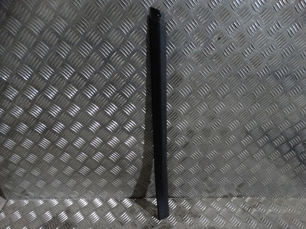 фото №1, Молдинг поріг права porsche cayenne 9y 1