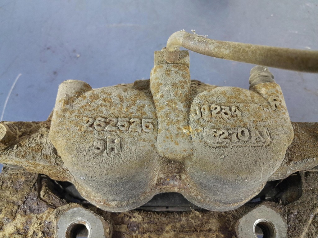 фото №6, Chrysler pacifica i 4.0 суппорт скоба перед правый