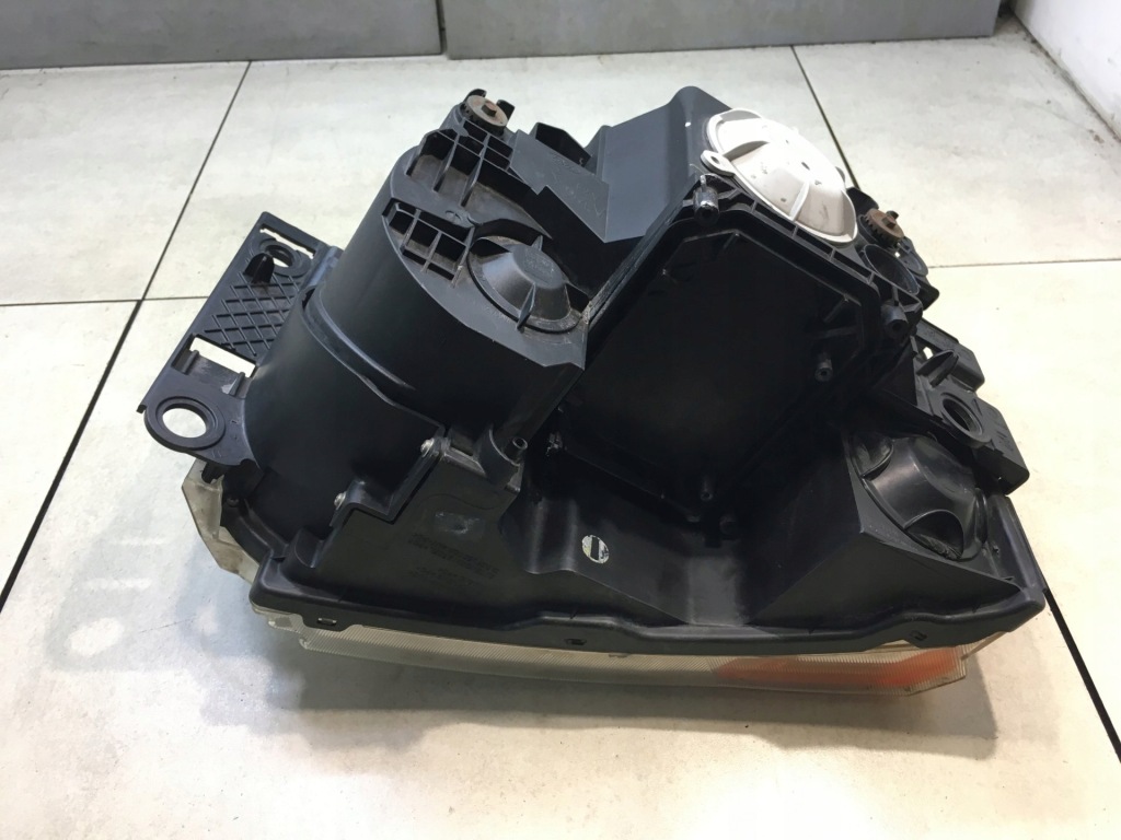 фото №8, Лампа правый перед discovery iii xbc001062