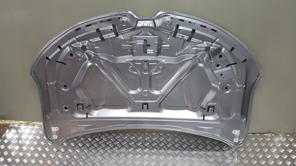 фото №8, Renault megane e-tech 22- капот крышка двигателя