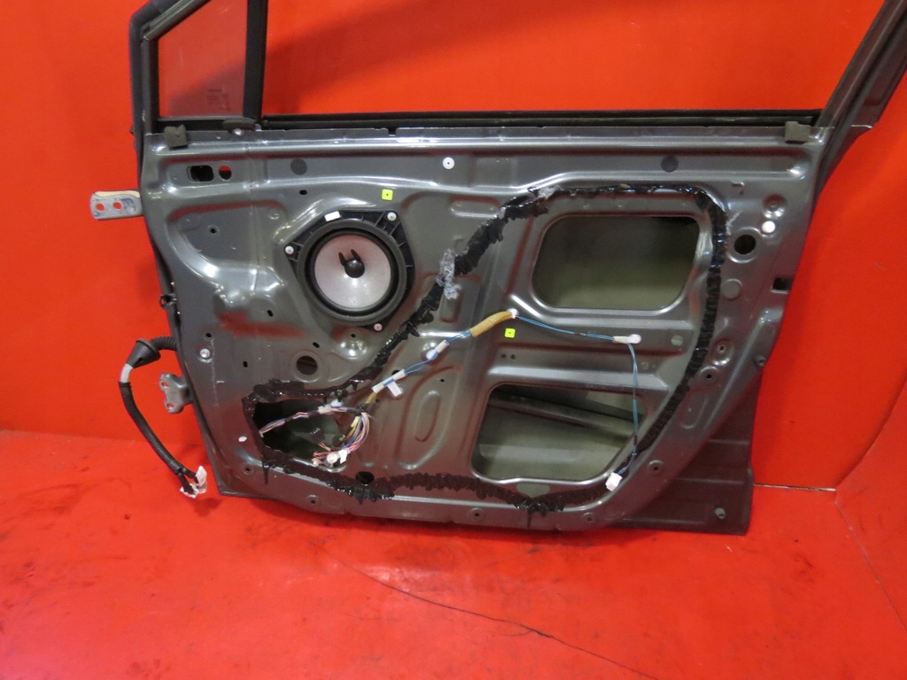 фото №12, Toyota corolla verso ii -07 дверь перед правое 1c3