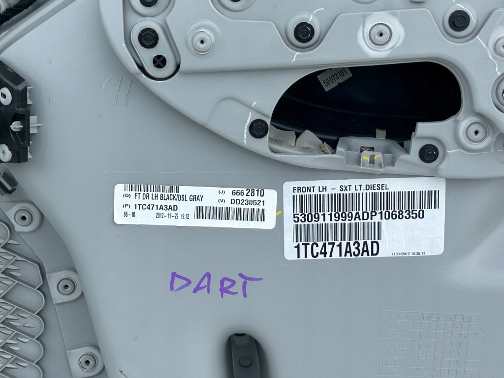 фото №4, # обшивка двері лівий перед dodge dart sxt 12-16