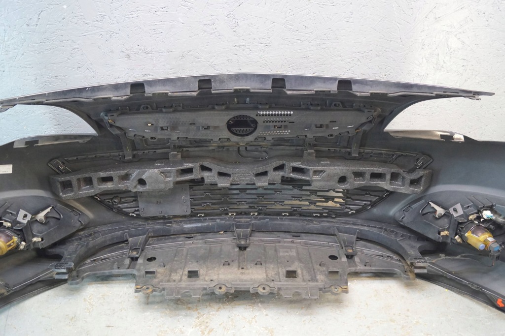 Opel astra j iv рестайлинг  бампер перед z2429 Недорого