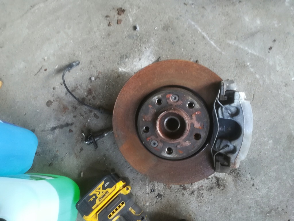 фото №1, Renault zoe ii lift поворотний кулак диск супорт права warszawa 5 srób