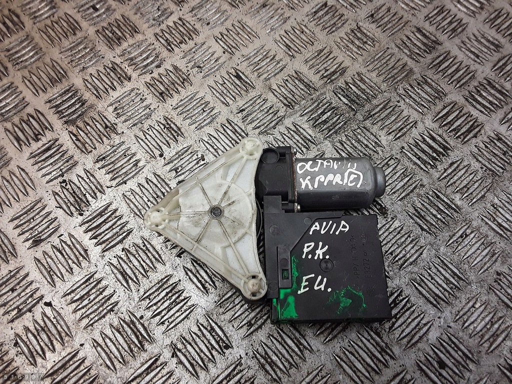 фото №1, 2006 skoda octavia регулятор стекло 1k0959793c