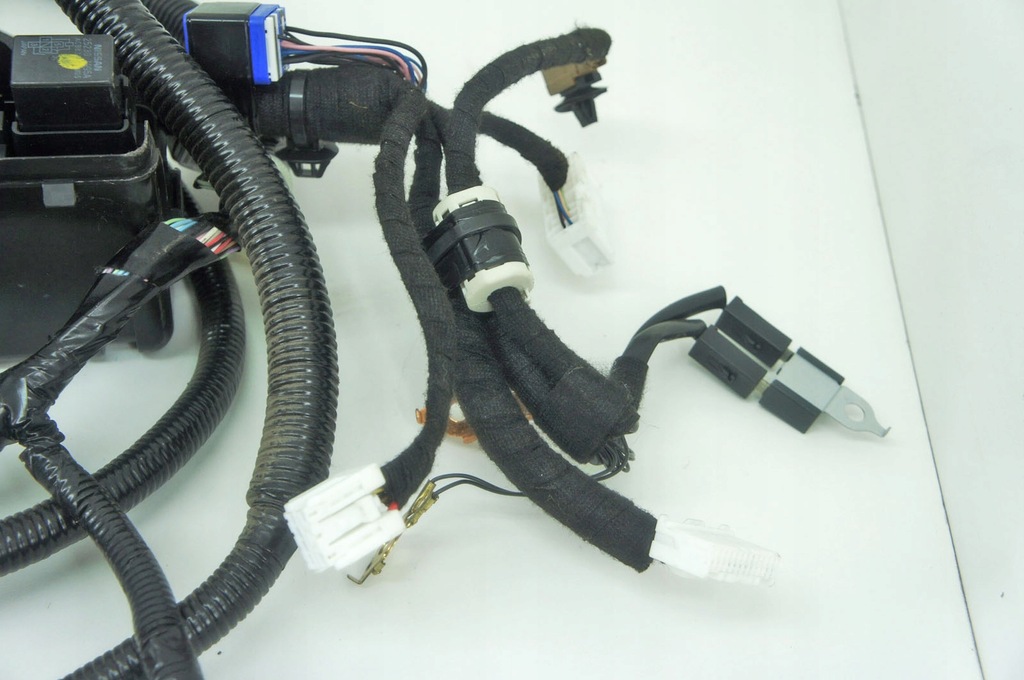 фото №5, Iw400 infiniti q50 s 3.5h джгут багажника