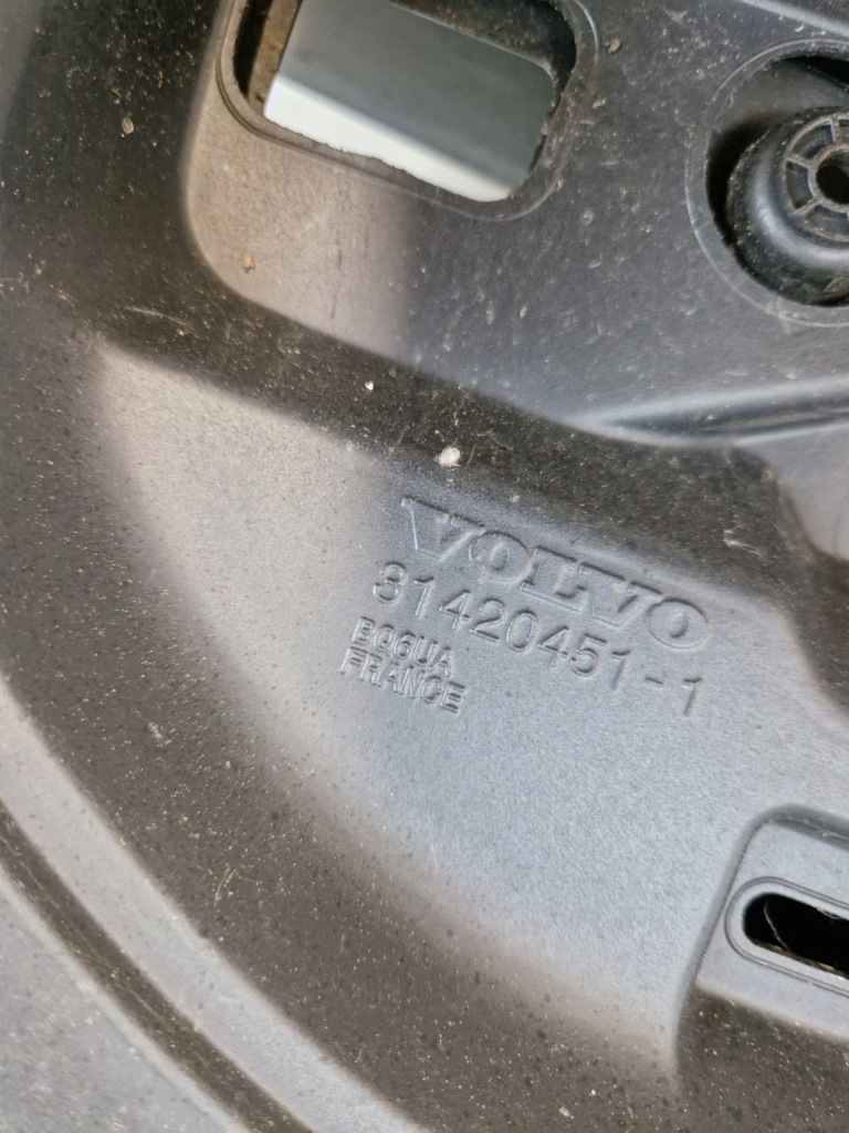 фото №9, Volvo xc60 ii 2 кришка багажника задня задня кришка багажника 31420451