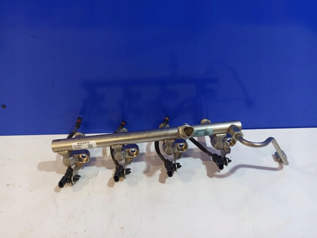 фото №1, Volvo v60 2017 провода топлива