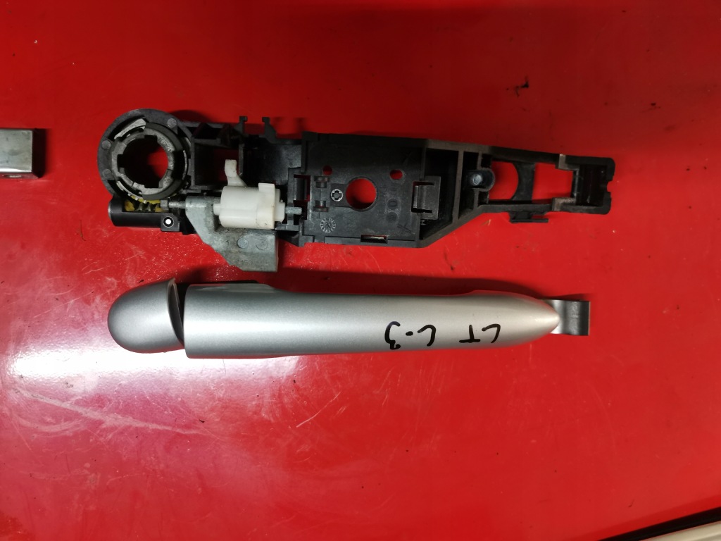 фото №1, Ручка лівий задня laguna iii ted69