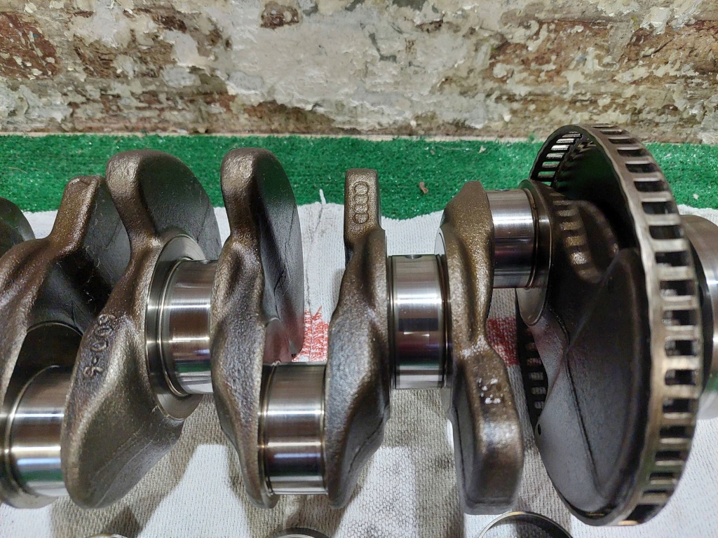 Wał коленчатый 06hn с вкладышами audi a5 a4 2.0 tfsi cdn в Украине