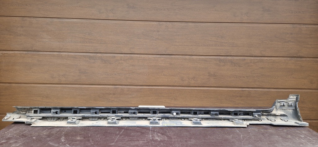 фото №12, Молдинг порог накладка правая vw passat b8 alltrack 3g9853856