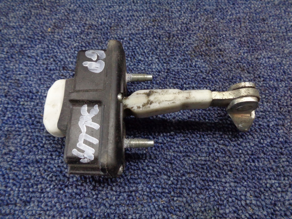 фото №1, Ограничитель дверь fiat punto evo 2012 3d передний