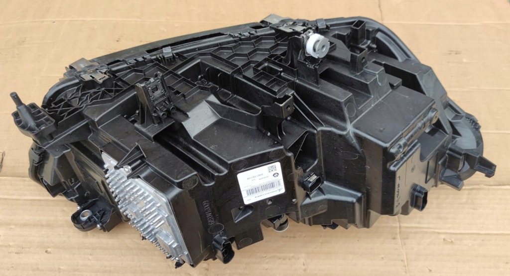 фото №13, Лампы левая правая bmw g05 x5 g06 x6 led адаптивный usa