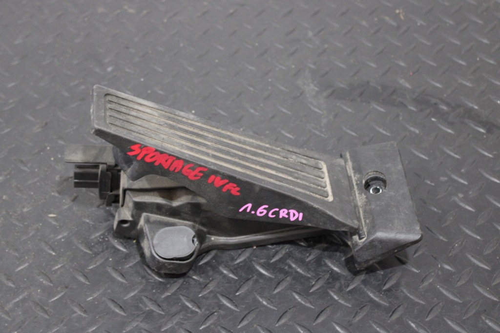 фото №1, Педаль газа kia sportage iv 4 lift sh04018511