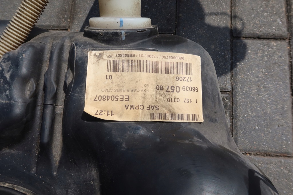 фото №8, Бак топлива c4 cactus 1.2 thp 9803905780