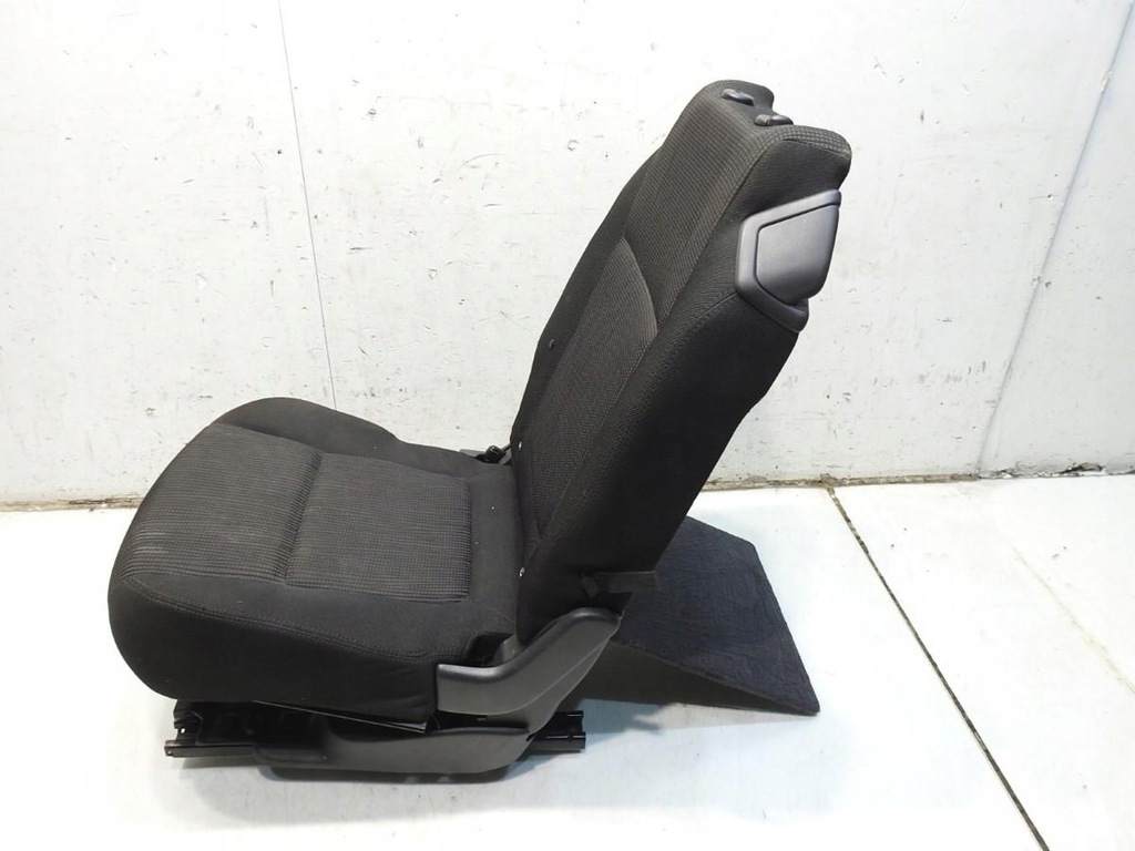 фото №6, Сидіння лівий задня ii ряд peugeot 5008 i .