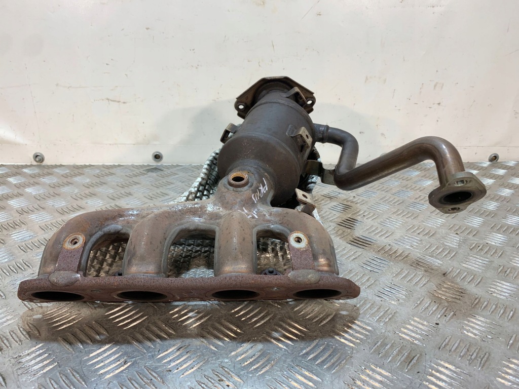 2017 toyota prius xw50 katalizator/dpf at37130 Київ