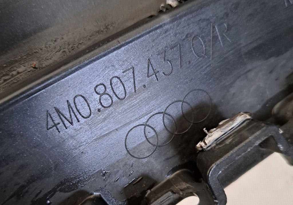 Бампер передний перед audi q7 4m рестайлинг  s line 22- 4m0807437q Оригинал