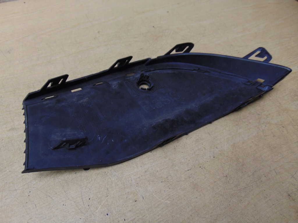 фото №10, Решётка бампера правая mercedes w213 lift