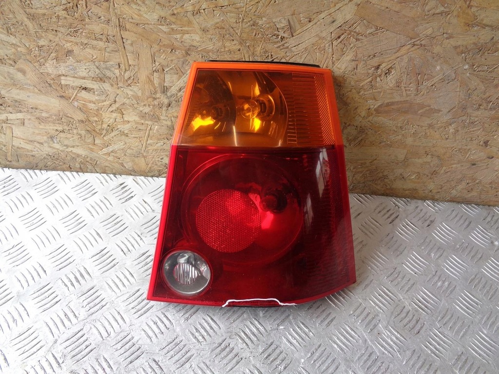 фото №1, Лампа правий задня задня chrysler pacifica i 03- eu