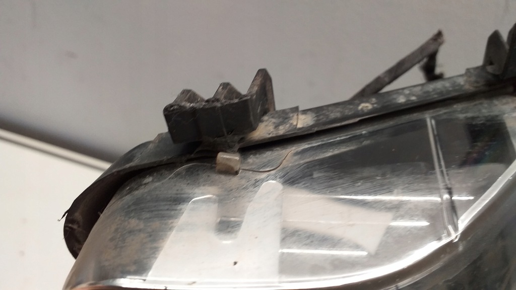 фото №8, Peugeot 308 cc t7 протитуманна фара правий