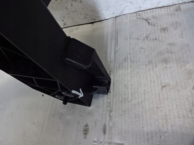 Усилитель ремень перед mercedes sprinter 907 Недорого