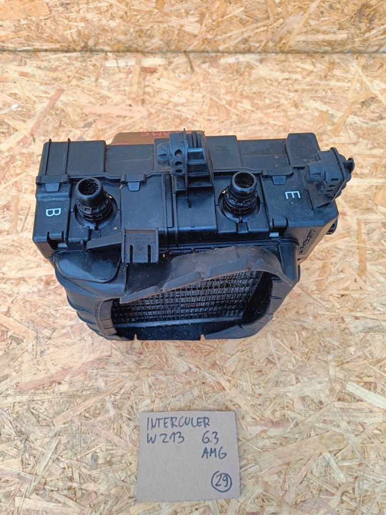 Mercedes w213 6.3amg amg дополнительная радиатор воды a2135005100 Недорого