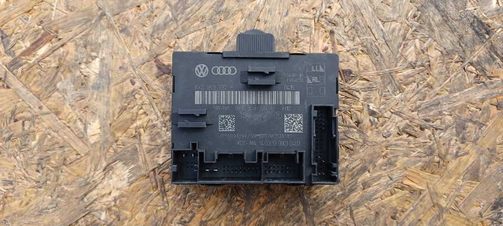 фото №1, Audi a1 8x модуль блок управления дверь 8x0959792f